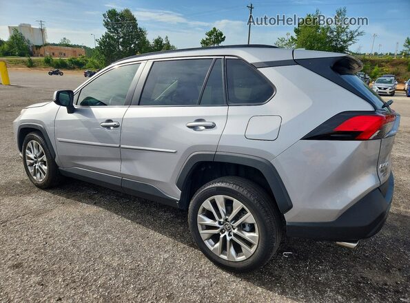 2T3C1RFV0PC228315 2023 TOYOTA RAV4 Silver Задня ліва чверть