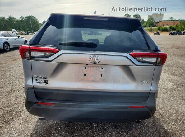 2T3C1RFV0PC228315 2023 TOYOTA RAV4 Silver Вид ззаду