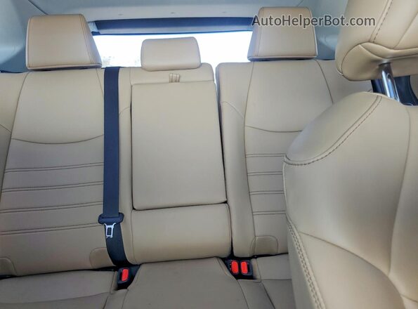 2T3C1RFV2KC015875 2019 TOYOTA RAV4 White Vista de los asientos traseros