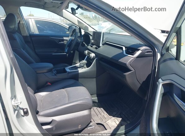 2T3C1RFV2PW297876 2023 TOYOTA RAV4 Gray Front interior view
