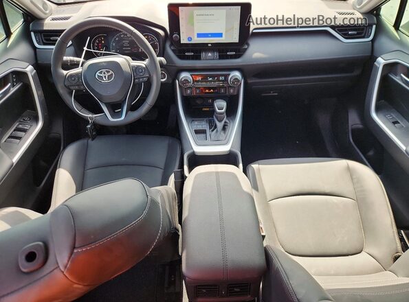 2T3C1RFV2SC351476 2025 TOYOTA RAV4 Gray Widok zestawu wskaźników