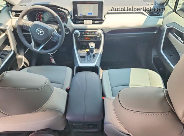 2T3C1RFV3SC337330 2025 TOYOTA RAV4 Gray Вид панелі приладів