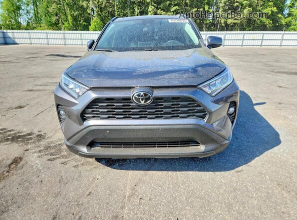 2T3C1RFV4MC161472 2021 TOYOTA RAV4 Серый Вид спереди
