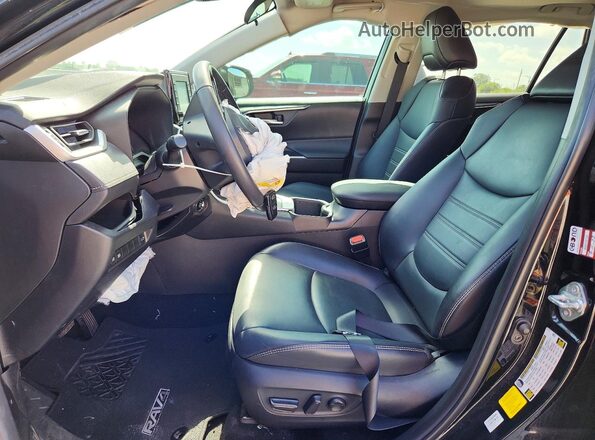 2T3C1RFV4NC197079 2022 TOYOTA RAV4 Black Front interior view