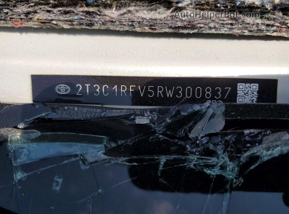 2T3C1RFV5RW300837 2024 TOYOTA RAV4 White Widok naklejki z numerem VIN