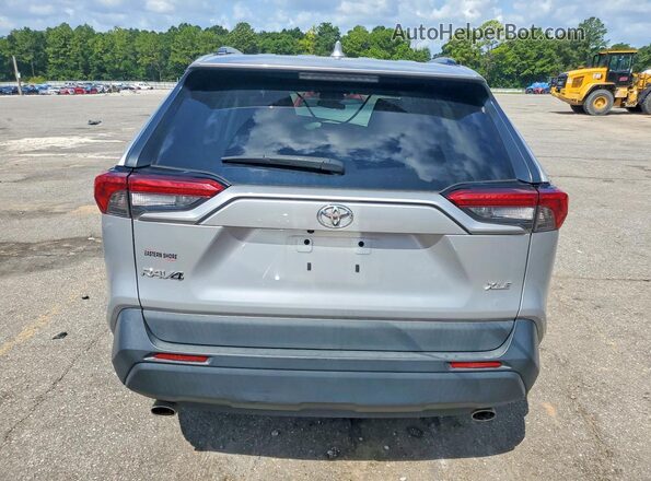 2T3C1RFV6KW012363 2019 TOYOTA RAV4 Silver Rear view