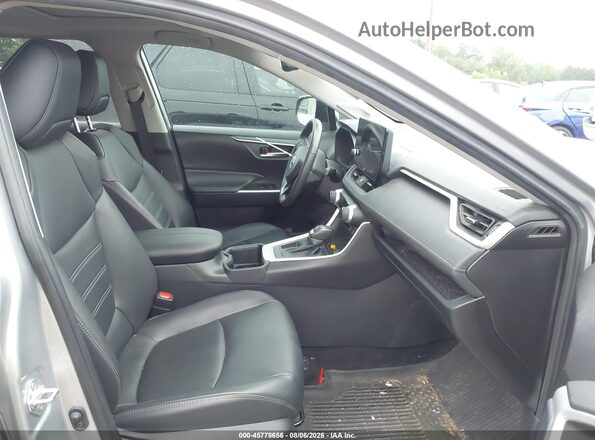2T3C1RFV6RC301514 2024 TOYOTA RAV4 Silver Widok wnętrza z przodu