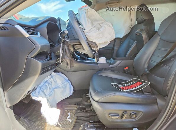 2T3C1RFV7PW285237 2023 TOYOTA RAV4 Серый Вид салона спереди