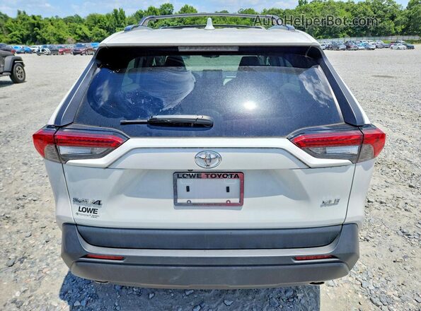 2T3C1RFV7RW350753 2024 TOYOTA RAV4 White Rear view