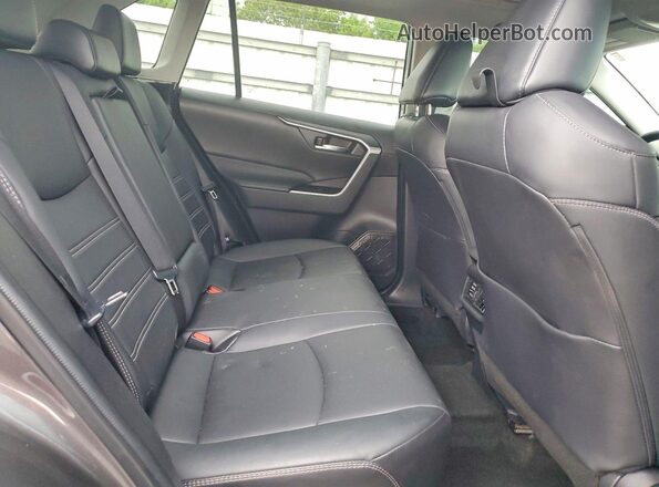 2T3C1RFV8MC172538 2021 TOYOTA RAV4 Серый Вид задней части салона