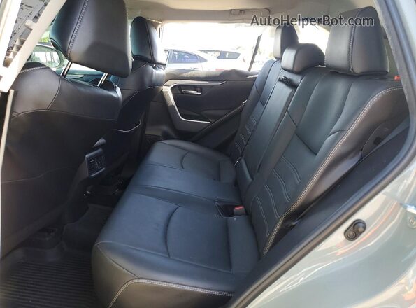 2T3C1RFV8MW138632 2021 TOYOTA RAV4 Beige უკანა სალონის ხედი