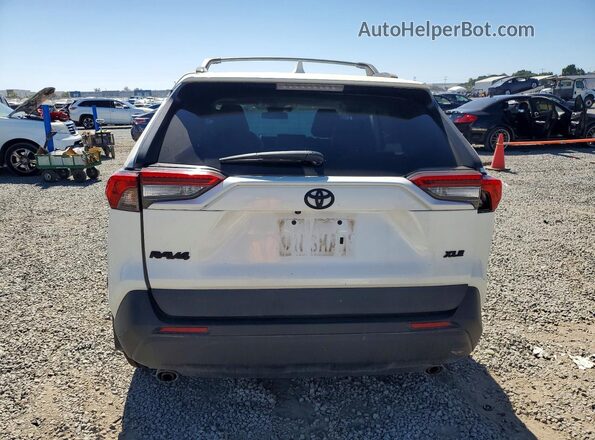 2T3C1RFV8MW165121 2021 TOYOTA RAV4 White Հետևի տեսք
