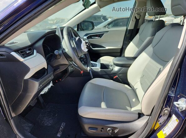 2T3C1RFV8RW302985 2024 TOYOTA RAV4 Blue Front interior view
