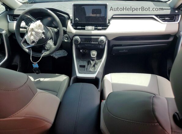 2T3C1RFV9PC233416 2023 TOYOTA RAV4 Silver Вид панелі приладів