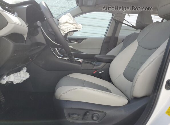 2T3C1RFV9SW416855 2025 TOYOTA RAV4 White Vista de la etiqueta del VIN