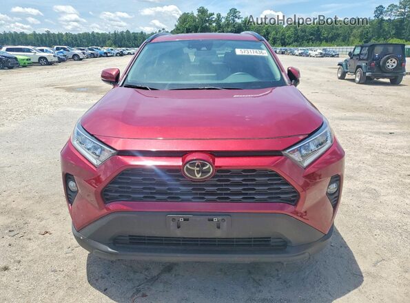 2T3C1RFVXMW136896 2021 TOYOTA RAV4 Burgundy Դիմացի տեսք