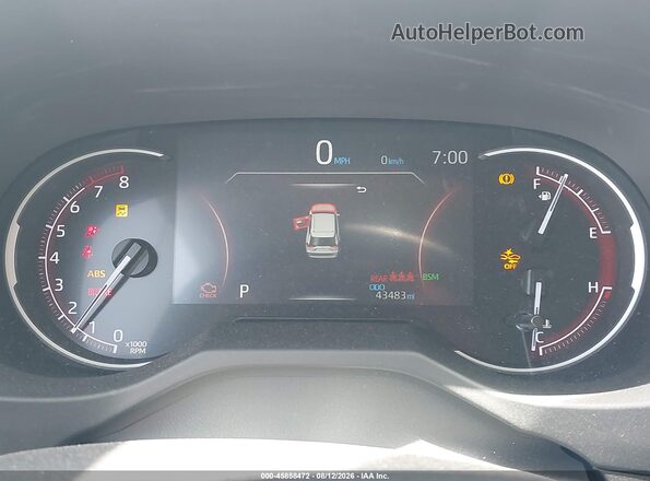 2T3C1RFVXRW314040 2024 TOYOTA RAV4 White Widok tylnych siedzeń