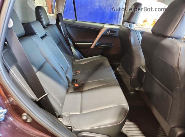2T3DFREV1JW707906 2018 TOYOTA RAV4 Purple Widok wnętrza z tyłu