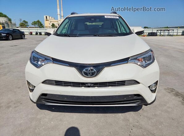 2T3DFREV2HW577242 2017 TOYOTA RAV4 White Front view