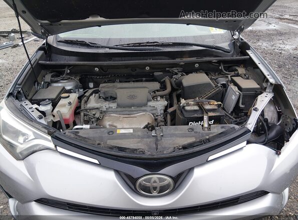 2T3DFREV3HW614752 2017 TOYOTA RAV4 Silver Widok z tyłu