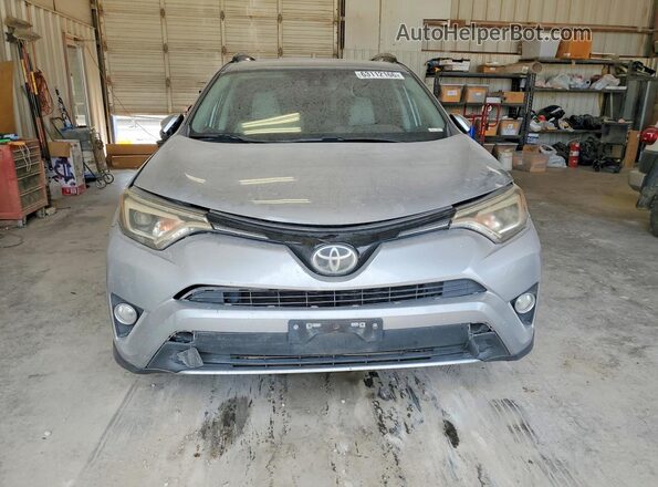 2T3DFREV3JW724450 2018 TOYOTA RAV4 Silver Front view