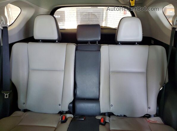 2T3DFREV3JW724450 2018 TOYOTA RAV4 Silver Rear seats view