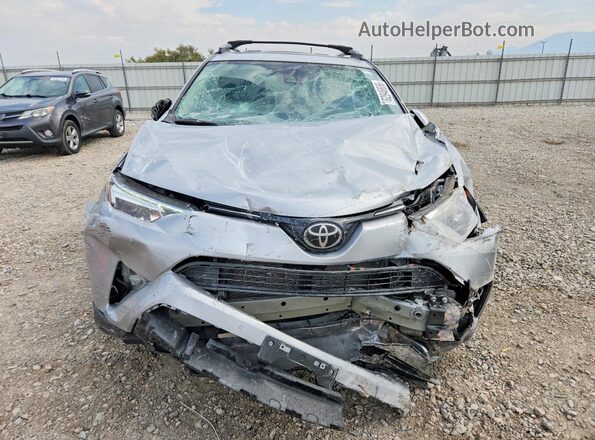 2T3DFREV6JW718853 2018 TOYOTA RAV4 Silver Դիմացի տեսք