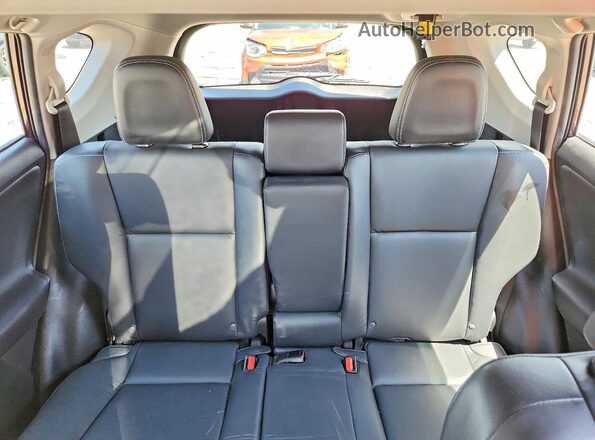 2T3DFREV7HW558606 2017 TOYOTA RAV4 Burgundy უკანა სავარძლების ხედი