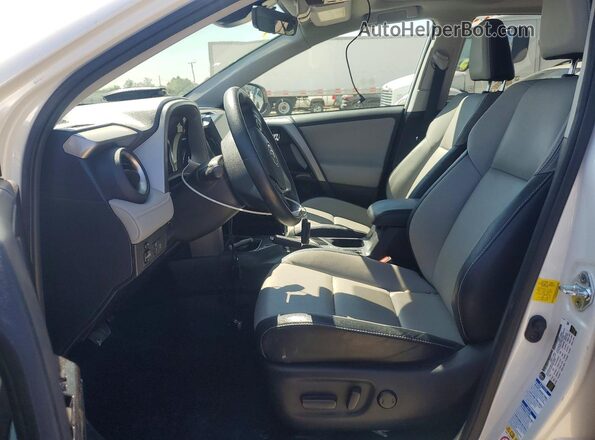 2T3DFREV8HW559358 2017 TOYOTA RAV4 White Սալոնի դիմացի տեսք
