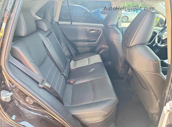 2T3DWRFV8SW268493 2025 TOYOTA RAV4 Black Vista interior trasera