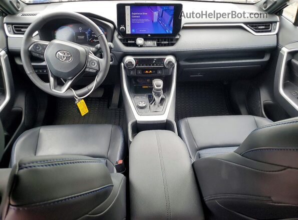 2T3E6RFV0RW059246 2024 TOYOTA RAV4 Белый Вид панели приборов