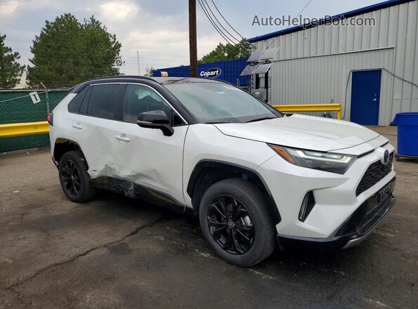 2T3E6RFV0RW059246 2024 TOYOTA RAV4 Белый Передняя правая четверть