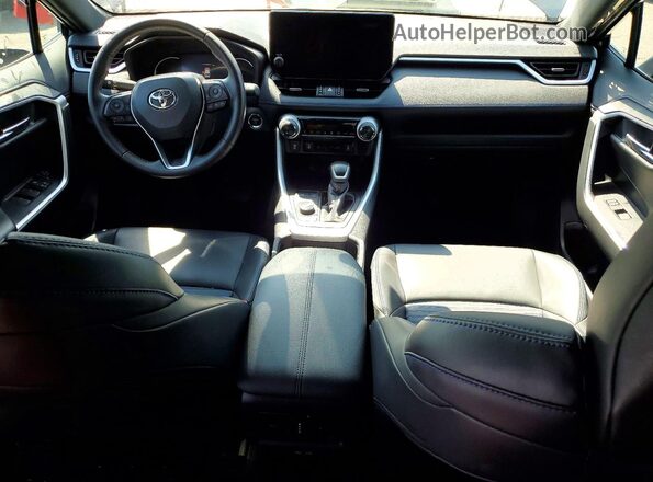 2T3E6RFV3RW061573 2024 TOYOTA RAV4 Gray Dashboard view