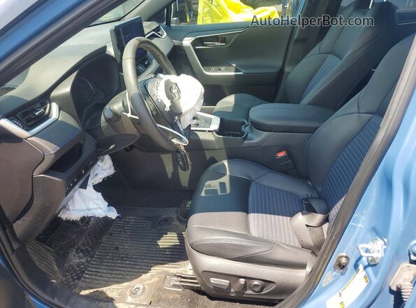 2T3E6RFV9RW059584 2024 TOYOTA RAV4 Синий Вид салона спереди