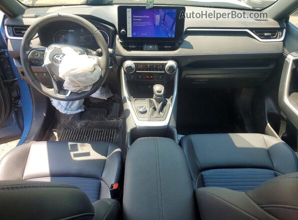 2T3E6RFV9RW059584 2024 TOYOTA RAV4 Синий Вид панели приборов