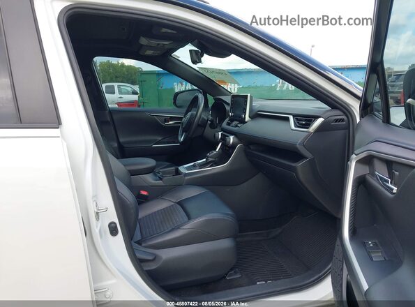 2T3EWRFV7KW008736 2019 TOYOTA RAV4 HYBRID White Front interior view