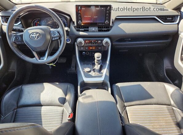 2T3EWRFV8KW014187 2019 TOYOTA RAV4 White წინა პანელის ხედი