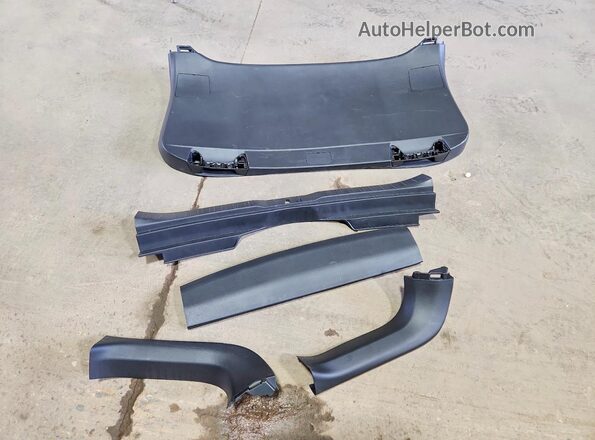 2T3F1RFV0KW068764 2019 TOYOTA RAV4 Black VIN կոդի պիտակի տեսք