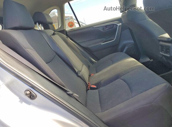 2T3F1RFV1NW284983 2022 TOYOTA RAV4 Silver Սալոնի հետևի տեսք