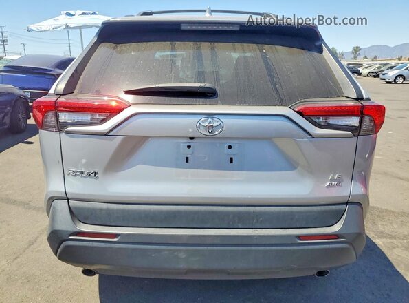 2T3F1RFV3MW190070 2021 TOYOTA RAV4 Silver Вид ззаду