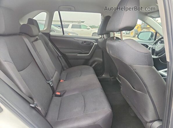 2T3F1RFV3RC418237 2024 TOYOTA RAV4 White უკანა სავარძლების ხედი
