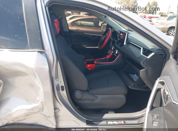 2T3F1RFV3RW413859 2024 TOYOTA RAV4 Silver Vista interior delantera