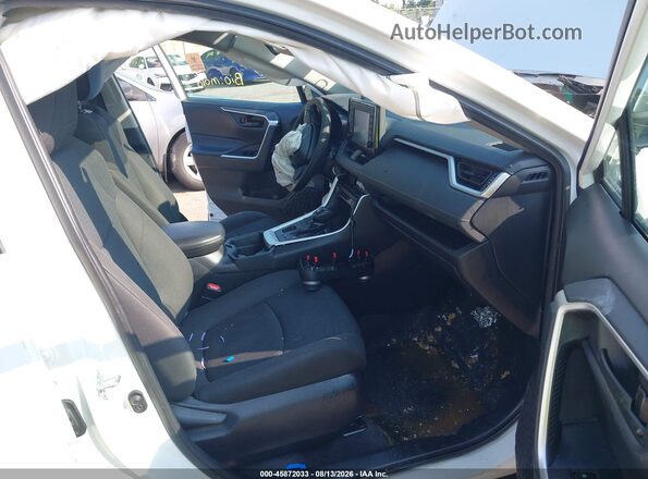 2T3F1RFV4MC160447 2021 TOYOTA RAV4 Белый Вид салона спереди