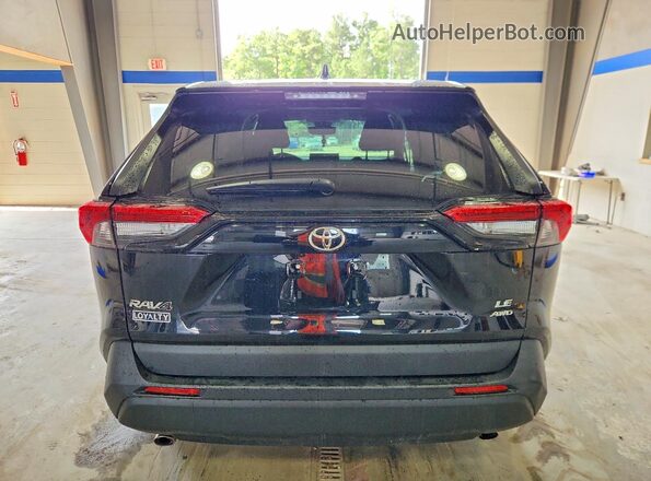 2T3F1RFV4RC470461 2024 TOYOTA RAV4 Черный Вид сзади