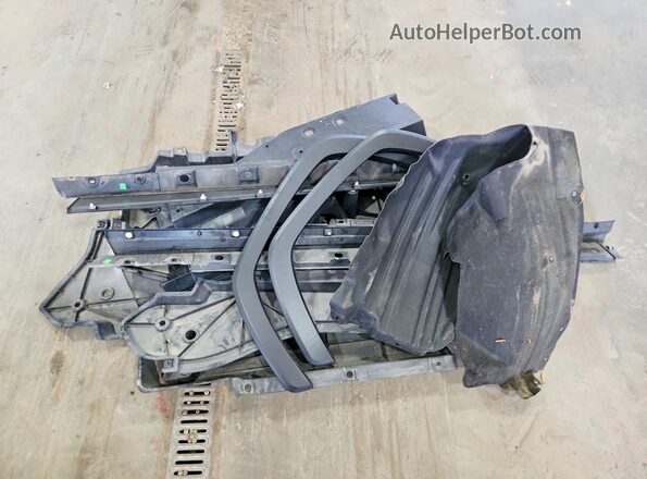 2T3F1RFV4RC470461 2024 TOYOTA RAV4 Черный Вид наклейки с VIN-кодом