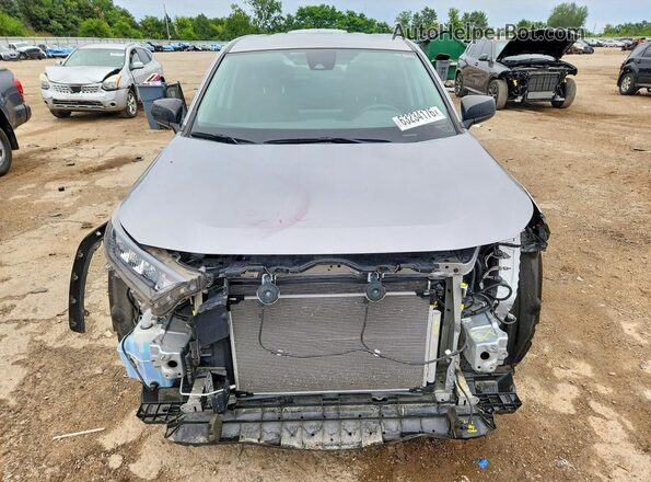 2T3F1RFV5NC283966 2022 TOYOTA RAV4 Серебряный Вид спереди