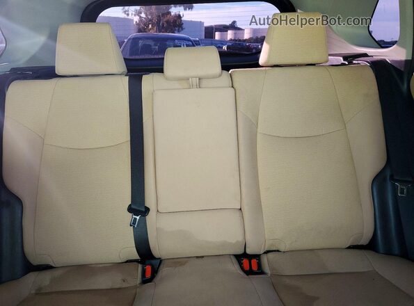 2T3F1RFV7NC270152 2022 TOYOTA RAV4 White Вид задніх сидінь