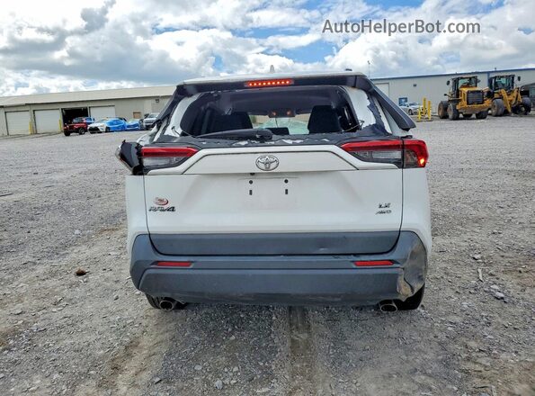 2T3F1RFV9KC009357 2019 TOYOTA RAV4 White Вид ззаду