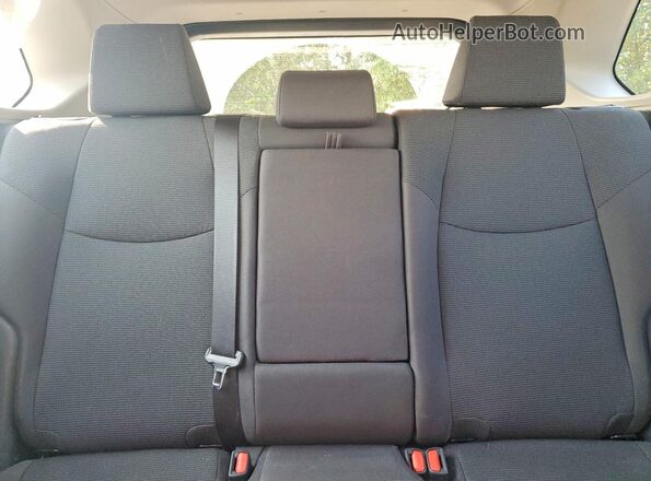 2T3G1RFV3KW083070 2019 TOYOTA RAV4 Red Widok tylnych siedzeń