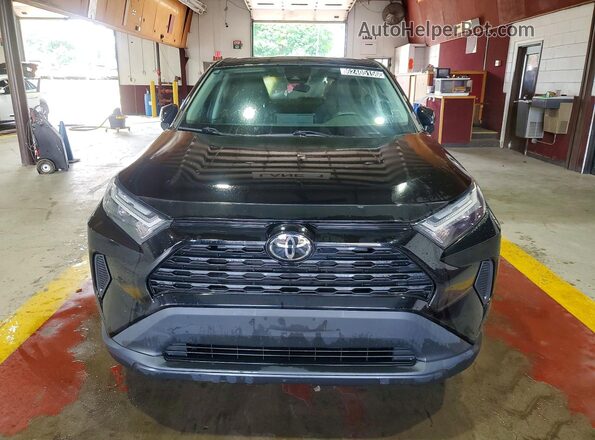 2T3G1RFV3RC432451 2024 TOYOTA RAV4 Black Front view